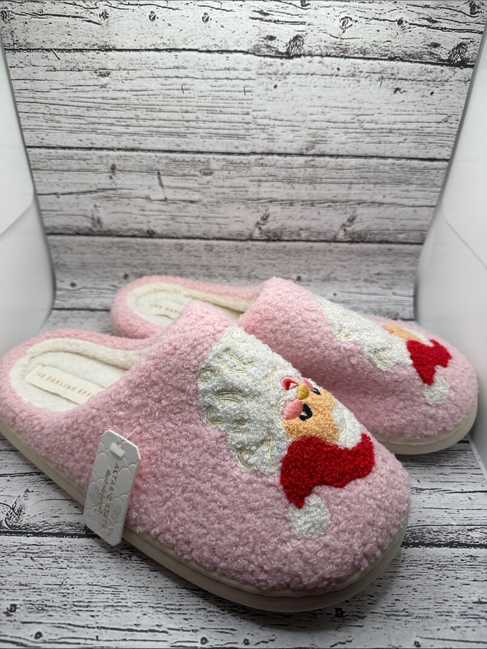 The Darlin Effect Cozy Pink Santa Embroidered Slippers 43-44 NWT